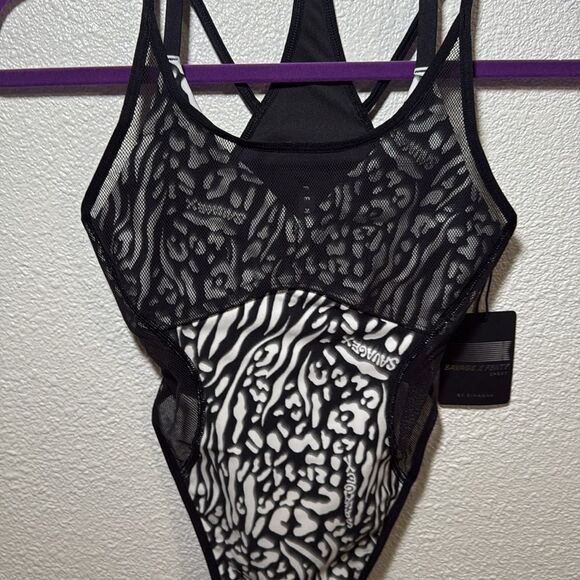 NWT- SAVAGE x FENTY- 1-ON-1 BODYSUIT-BLACK CAVIAR X INSTINCTS PRINT-Size XS - Picture 7 of 16